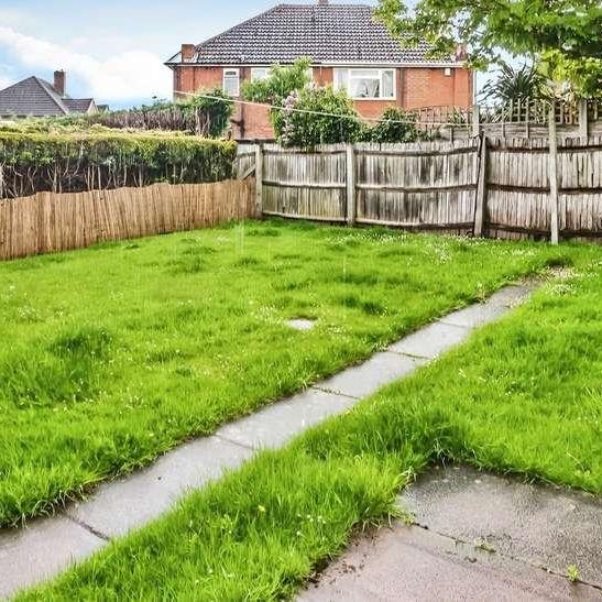 Trenchard Close, Sutton Coldfield, West Midlands, B75 - Photo 1