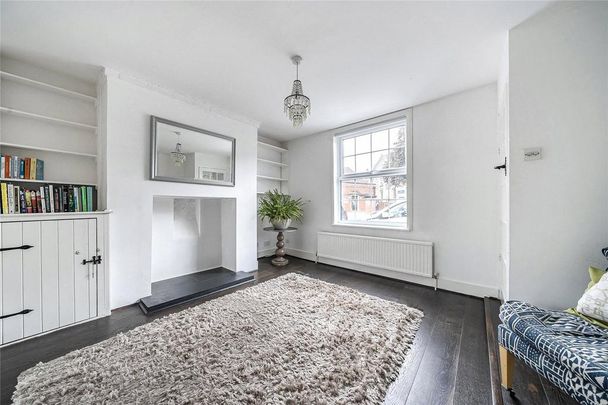 2 bedroom end of terrace house to rent - Photo 1