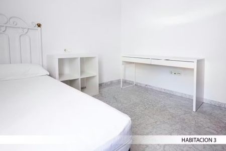 Calle Rubén Darío, Sevilla, Andalusia 41010 - Photo 3