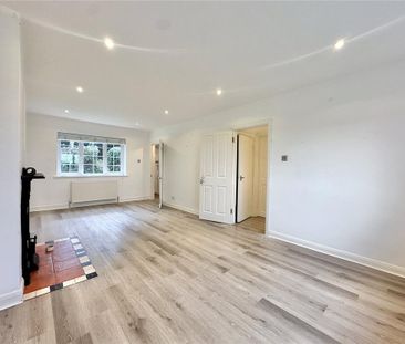 3 bedroom detached house to rent - Photo 4