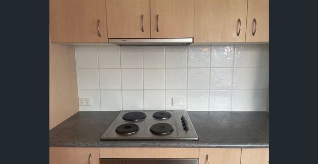 27 Poinciana Street, Wynnum West, Qld 4178 - Photo 1