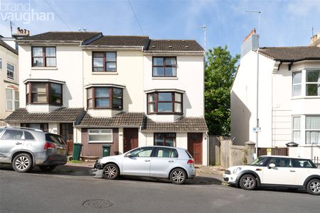 4 bedroom house to rent - Photo 2