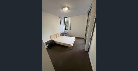 🏡 Modern 2Bed + Study Garden Apartment | Walk to Green Square | Direct Bus to UNSW & USYD! Available From 20/11/2025 To 05/02/2026. - Photo 4