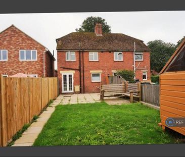 2 bedroom semi-detached house to rent - Photo 3