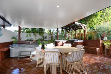 2/14 Mallard Avenue, Paradise Point QLD 4216 - Townhouse For Rent | Domain - Photo 4