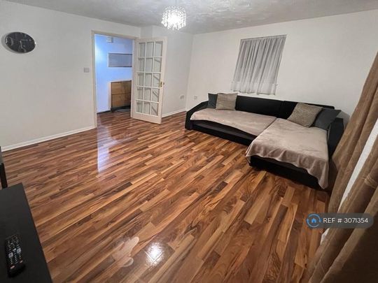 2 bedroom maisonette to rent - Photo 1