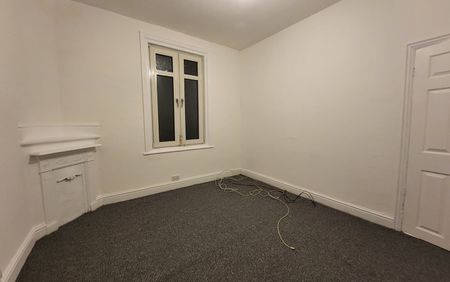 2 Bed Terraced House, Brantwood Terrace, M9 - Photo 2