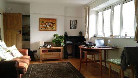 Studio Flat, Millstream House, SE16 - Photo 2