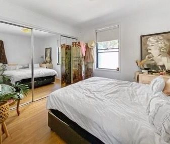 Three Bedroom Home In Charmhaven - Photo 2