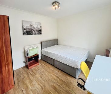 1 bedroom detached house to rent - Photo 5