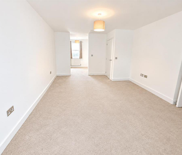 4 bedroom semi-detached house to rent - Photo 1