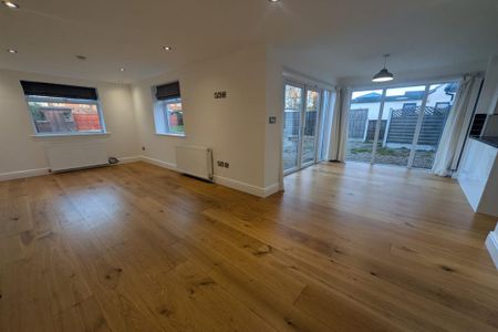 3 bedroom bungalow to rent - Photo 3