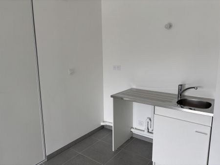 Location Appartement 2 pièces 45m² ORLEANS 45000 - Photo 2