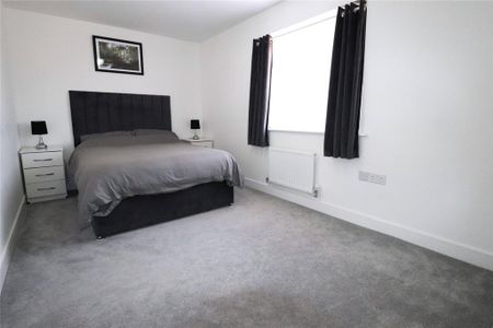2 bedroom end of terrace house to rent - Photo 4
