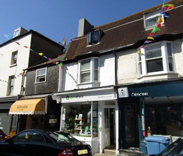 George Street - Photo 2