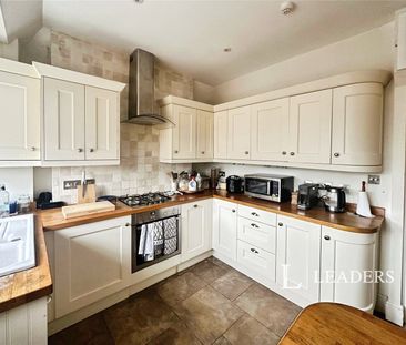 3 bedroom apartment to rent Courland, 19 Grange Road, Eastbourne, BN21 - Photo 4