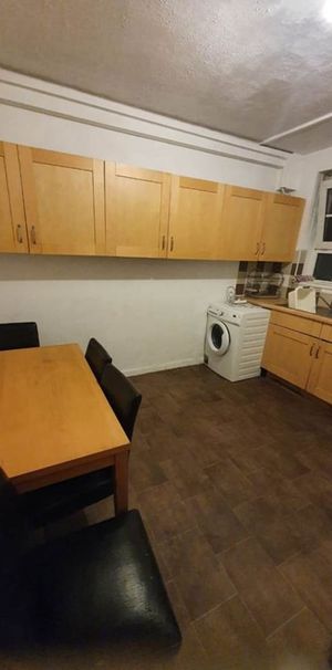 Room in a Shared Flat, Ring House, E1 - Photo 1