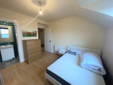 Apartment 18 21 Rugby Parade, Belfast, BT7 1PY - Photo 4