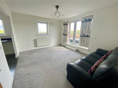 2 Bedroom Flat / Apartment - Alexander Square, Eastleigh - Photo 5