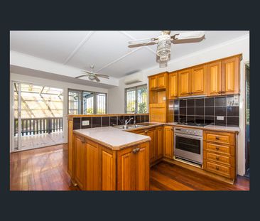 Single Level Family Home in Great Location - 6 Month Lease Only - Photo 3