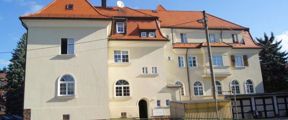 Einmalige Altbau-2-Raum-Wohnung in Wüstenbrand sucht Nachmieter! - Photo 1