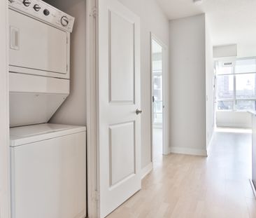 1 Bedroom + Den - Photo 6