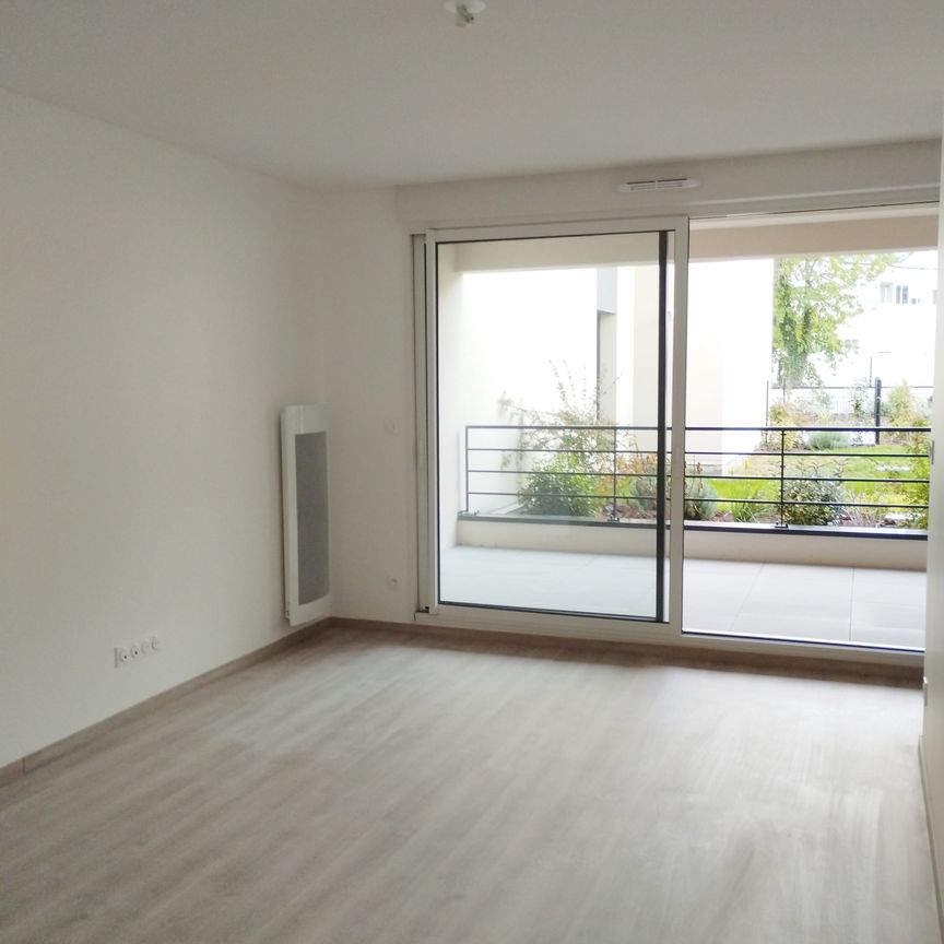 Location Appartement 2 pièces 33m² CHAMALIERES 63400 - Photo 1