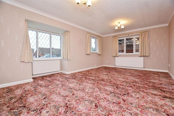 2 bedroom detached bungalow to rent - Photo 1