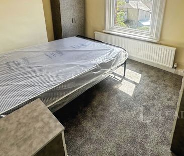 1 bedroom room to rent Western Road - One-Bedroom in Shared House –... - Photo 6