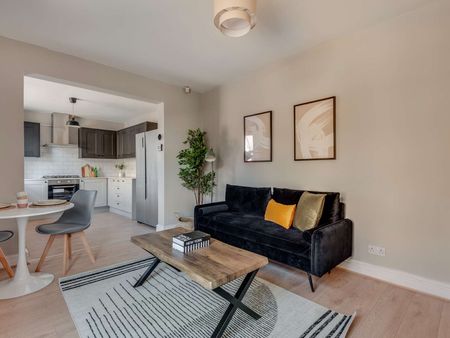 Avondale Road Room 4 - Photo 2