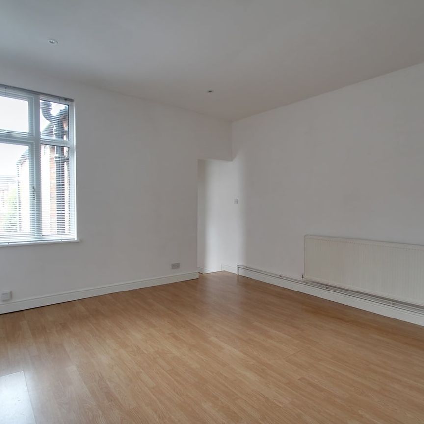 1 Bed Flat, Welford Road, LE2 - Photo 1