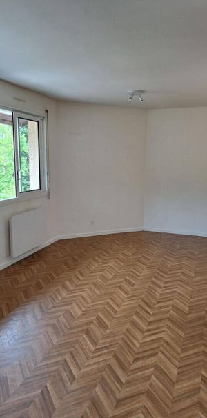 Location appartement 1 pièce 28.5 m² à Divonne-les-Bains (01220) - Photo 1