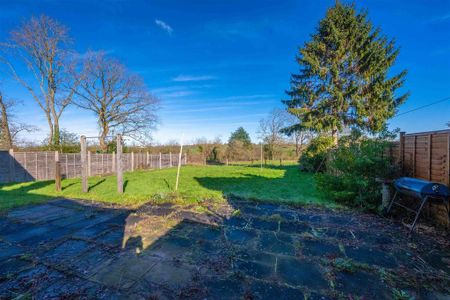 2 bedroom semi-detached house to rent - Photo 2