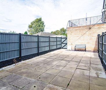 3 bedroom terraced house to rent - Photo 5