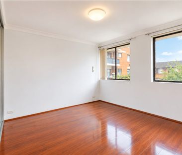 Spacious 2 Bedroom Townhouse!! - Photo 4