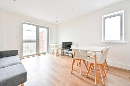 2 bedroom flat to rent - Photo 5