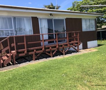 PAPAKURA, 2 BEDROOMS - Photo 5