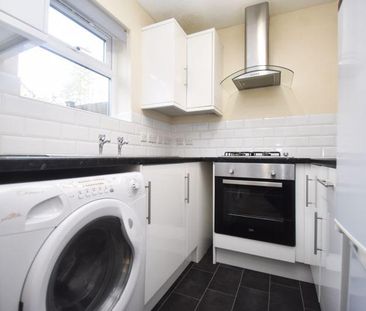 1 bedroom semi-detached house to rent - Photo 5