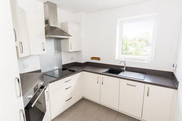 1 bedroom retirement property to rent - Photo 1