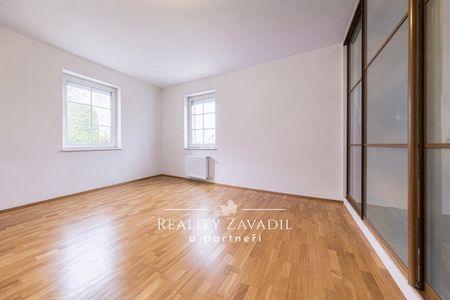Pronájem domu 271 m² s pozemkem 1 382 m² - Fotografie 5
