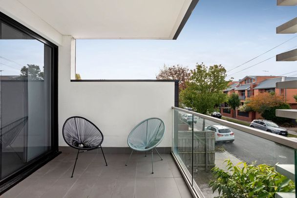 Thinking of selling? Contact our agent - Photo 1