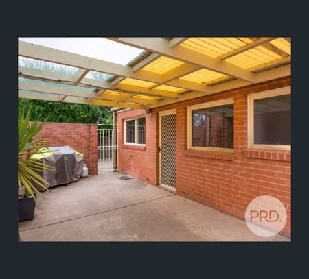 1/18 Darlow Street, Wagga Wagga, NSW 2650 - Photo 3