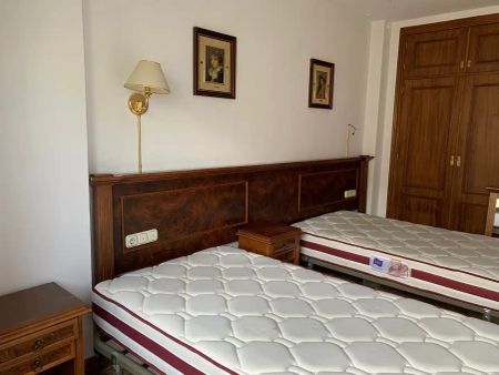 Apartamento de alquiler en Camino de Ronda, 191, Angustias - Chana - Encina - Photo 3
