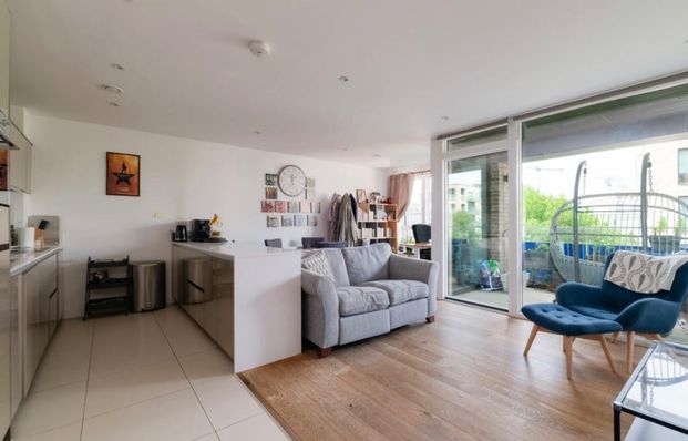 2 Bed Flat, Kane Court, SE10 - Photo 1