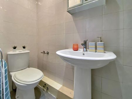 1 bedroom flat to rent - Photo 5