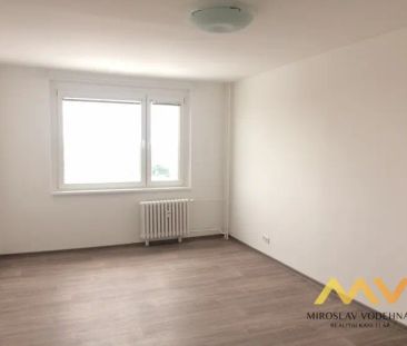 Pronájem rekonstruovaného bytu 1+kk, 30 m - Fotografie 2