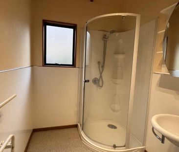 TWO BEDROOM PLUS STUDY - CITY CENTRE - Photo 3