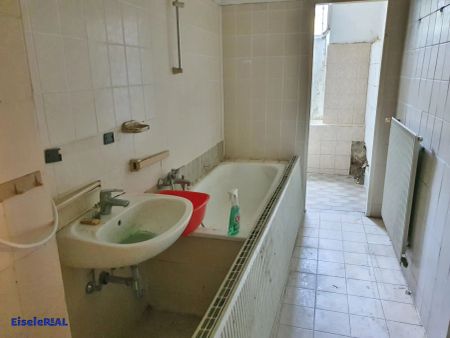 Souterrainwohnung – schrecklicher Zustand – zzgl. Heizung - Foto 3