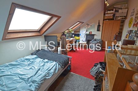 3 Bedroom Mid Terraced House for rent in Beechwood Mount - Photo 4