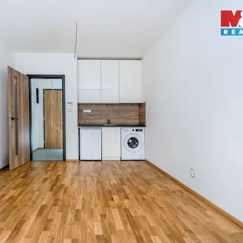 Pronájem bytu 1+kk, 24 m - Fotografie 1